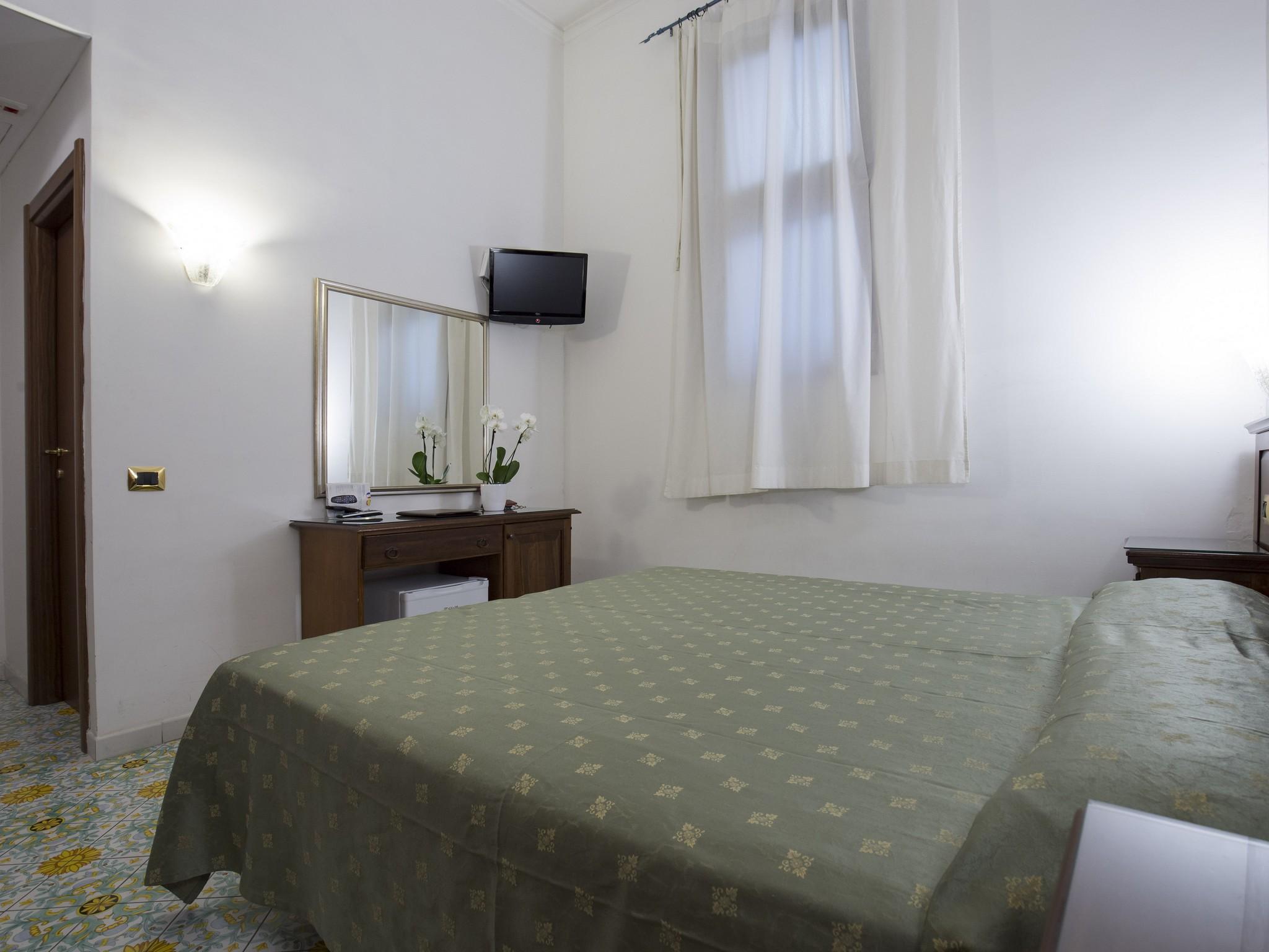 La Panoramica Hotel Кастелламмаре-ди-Стабия Экстерьер фото