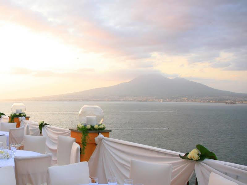 La Panoramica Hotel Кастелламмаре-ди-Стабия Экстерьер фото